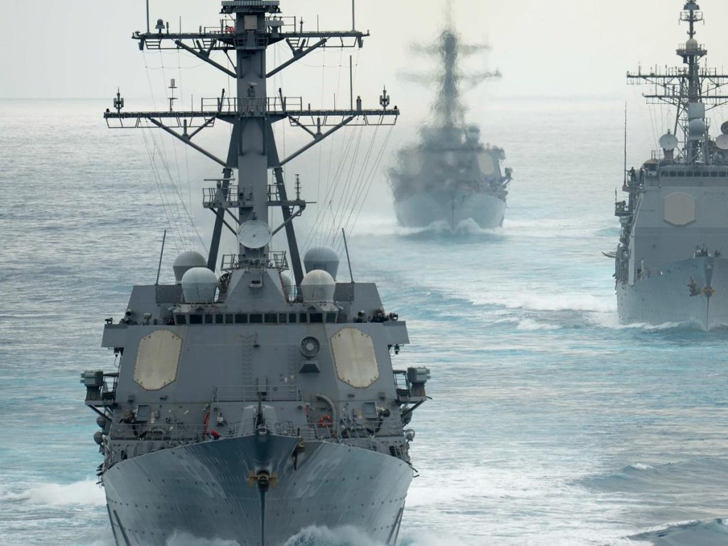 Το αμερικανικό Ναυτικό πετάει «λευκή πετσέτα» για τα Στενά: «Όταν γίνει στρατιωτικά εφικτό θα συνοδεύουμε εμπορικά»