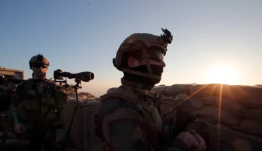 Ιράκ: Ιρανικό drone χτύπησε γαλλική βάση – Καταστράφηκε ελικόπτερο και 6 Γάλλοι στρατιωτικοί τραυματίστηκαν