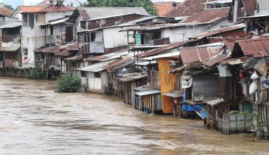 Η πρωτεύουσα της Ινδονησίας «βυθίζεται» ολοένα και περισσότερο – Θα μεταμορφωθεί εντελώς έως το 2050