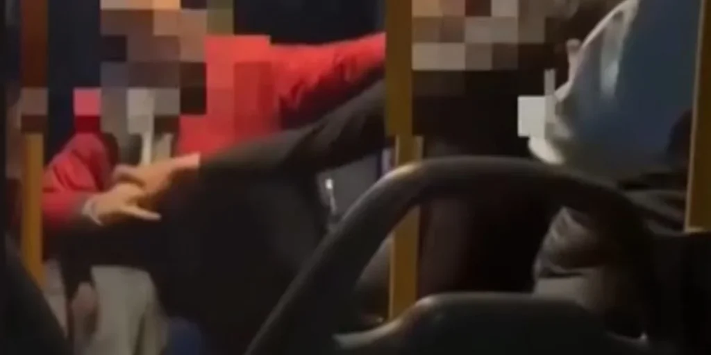 Θεσσαλονίκη: Βίαιη επίθεση επιβάτη λεωφορείου σε νεαρή γυναίκα (βίντεο-ντοκουμέντο)