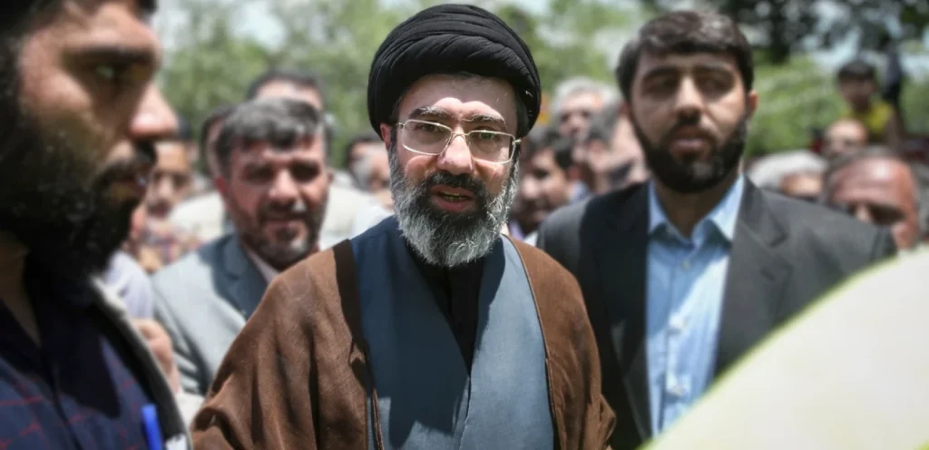 Το πρώτο μήνυμα του Μοτζτάμπα Χαμενεΐ: «Θα επιτεθούμε σε όλες τις αμερικανικές βάσεις στη Μέση Ανατολή» (upd)