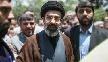 Οι πρώτες δηλώσεις του Μοτζτάμπα Χαμενεΐ: «Θα επιτεθούμε σε όλες τις αμερικανικές βάσεις στη Μέση Ανατολή»