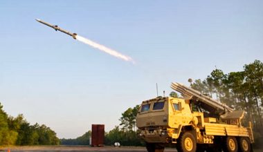 Το Ομάν κατέρριψε drone στην πόλη Κασάμπ