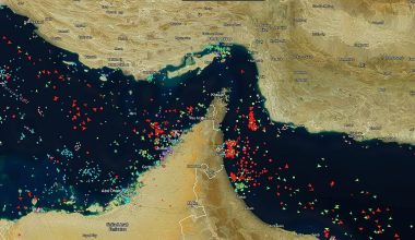 Το Ιράν έχει τοποθετήσει περίπου δώδεκα νάρκες στα Στενά του Ορμούζ – Ν.Τραμπ: «Απομακρύνετε τες!»