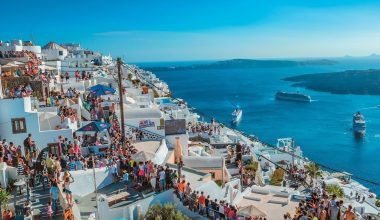 Σαντορίνη: Παρατείνεται η αναστολή έκδοσης οικοδομικών αδειών στις εκτός σχεδίου περιοχές