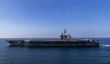 Οι αμερικανικές δυνάμεις βύθισαν με πύραυλο Hellfire ιρανικό πλοίο που πλησίασε το USS Abraham Lincoln!