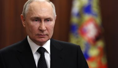 Β.Πούτιν: Μέτρα προστασίας για κρίσιμες υποδομές μετά από συνεχείς ουκρανικές επιθέσεις