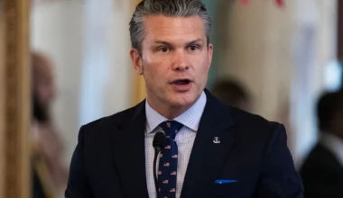 Π.Χέγκσεθ για Μ.Χαμενεΐ: «Είναι φοβισμένος και τραυματισμένος»