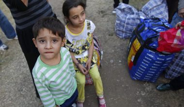 Αναστάτωση σε χωριό της Ηλείας: Ρομά πήρε τα παιδιά του μετά από άγριο καβγά και εξαφανίστηκε