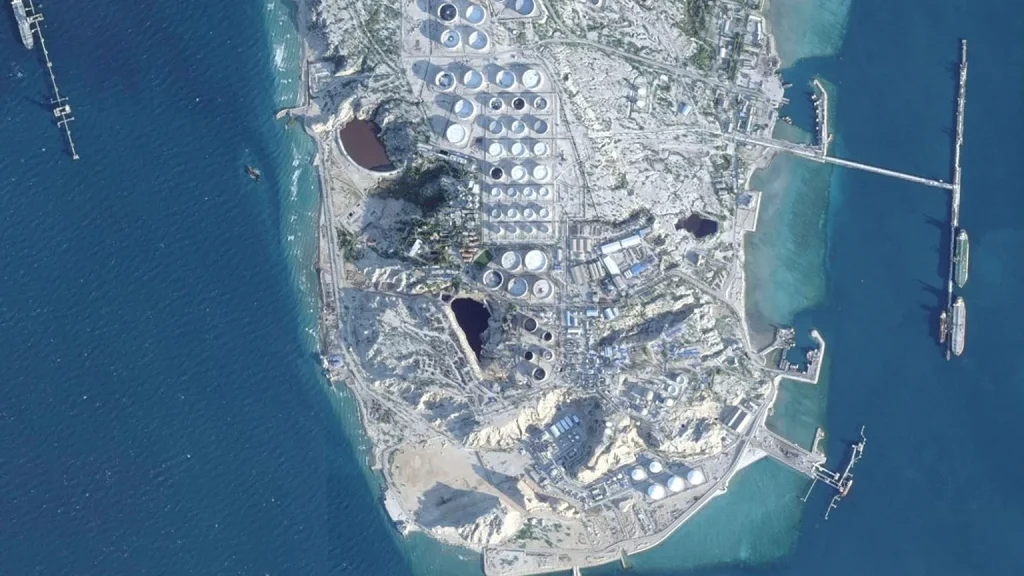 Γιατί ο Τραμπ δεν έπληξε τις ιρανικές πετρελαϊκές εγκαταστάσεις στο Χαργκ