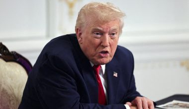 Ν.Τραμπ για Ιράν: «Έχει ηττηθεί – Εκλιπαρεί για συμφωνία αλλά εγώ δεν θέλω»