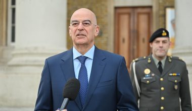 Δένδιας για τη θυσία του Ε.Παλληκαρίδη: «Αποτελεί εμβληματικό παράδειγμα της γενναιότητας των Κυπρίων αδελφών μας»