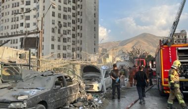 Κυβερνήτης Τεχεράνης: «Τουλάχιστον 10.000 κατοικίες υπέστησαν ζημιές ή καταστράφηκαν»