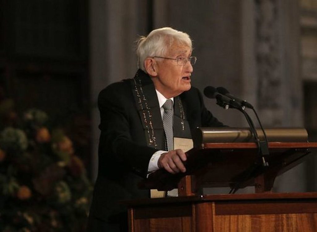 Πέθανε σε ηλικία 96 ετών ο Γερμανός φιλόσοφος Γιούργκεν Χάμπερμας