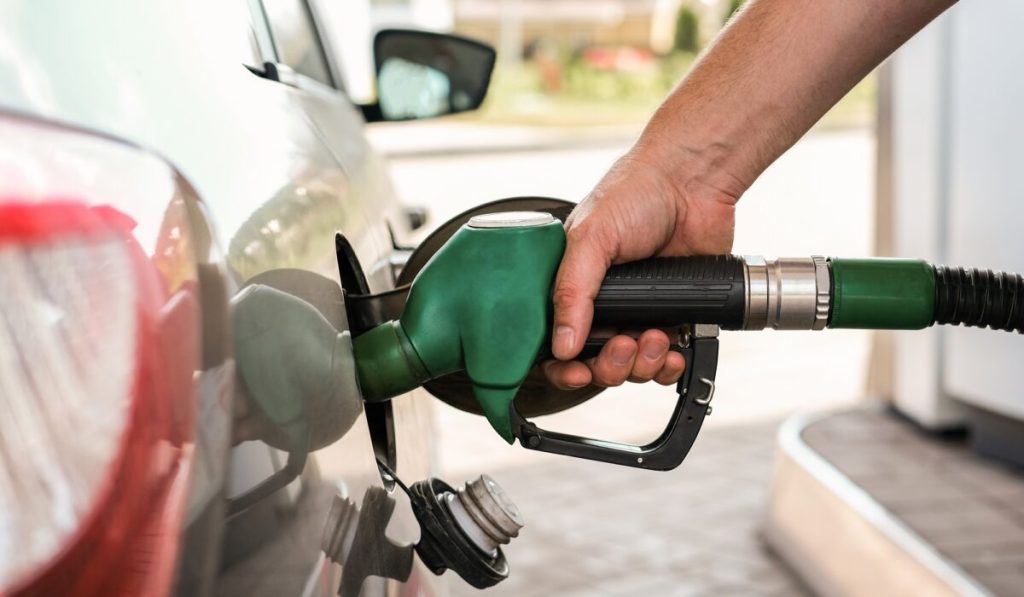 «Έρχονται» μεγάλες αυξήσεις στις τιμές των καυσίμων τις επόμενες ημέρες: Φόβοι ότι θα ξεπεράσει τα 2€ η βενζίνη