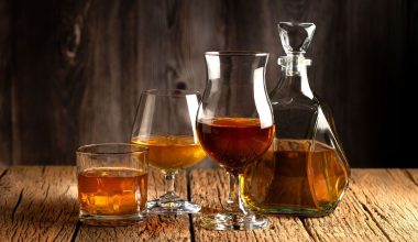 Καλύτερα να αποφεύγονται: Τα δυο ποτά που προκαλούν ιδιαίτερα επώδυνο και παρατεταμένο hangover