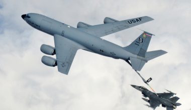 Επιβεβαιώνεται η καταστροφή από το Ιράν πέντε αεροσκαφών εναέριου ανεφοδιασμού των ΗΠΑ στο έδαφος της Σ.Αραβίας