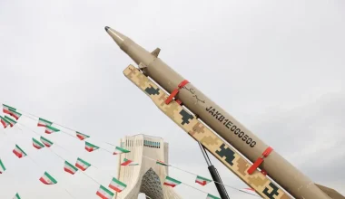 Εκπρόσωπος των IRGC: «Οι περισσότεροι από τους πυραύλους που εκτοξεύουμε κατασκευάστηκαν πριν από μια δεκαετία»