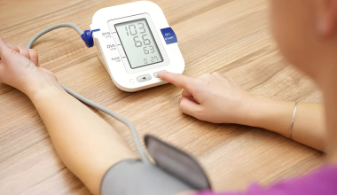 Τα σημάδια που δείχνουν ότι έχετε αυξημένη αρτηριακή πίεση – Τι να προσέχουν οι γυναίκες