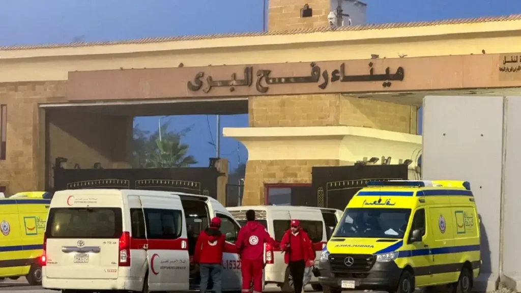 Αίγυπτος: Ανοίγει το μεθοριακό πέρασμα της Ράφα για περιορισμένες μετακινήσεις