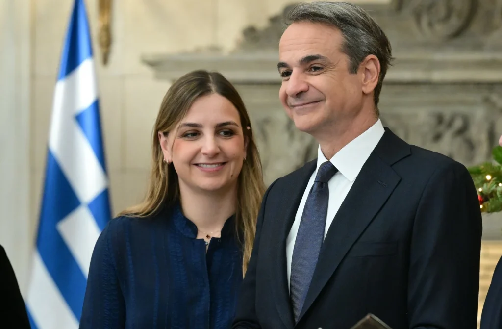 Σ.Μητσοτάκη: Δημοσίευσε το boarding pass από την πτήση της από το Ομάν προς την Αθήνα – «Τέλος στην αθλιότητα»