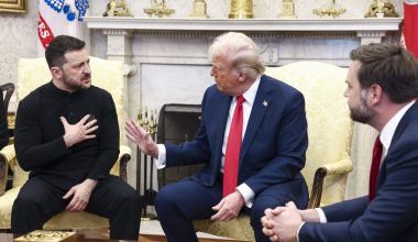 Ν.Τραμπ σε Β.Ζελένσκσι: «Ο τελευταίος άνθρωπος από τον οποίον θα ζητούσαμε βοήθεια – Να κάνει συμφωνία με τη Ρωσία»