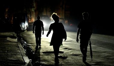 Στο «σκοτάδι» ολόκληρη η Κούβα: Χωρίς ρεύμα πάνω από 10 εκατ. άνθρωποι!