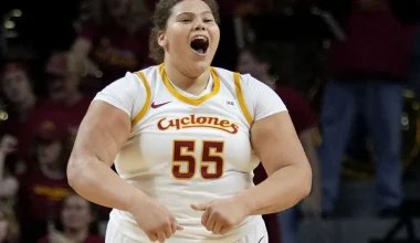 Η Άουντι Κρουκς απαντά στα σχόλια για τα κιλά της: «Το να είμαι μεγαλόσωμη είναι κάτι για το οποίο είμαι περήφανη»