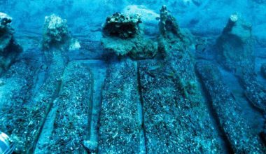 Σπουδαία ευρήματα στο ναυάγιο του πλοίου του Έλγιν: Βρέθηκε θραύσμα πιθανόν από τον γλυπτό διάκοσμο του Παρθενώνα!