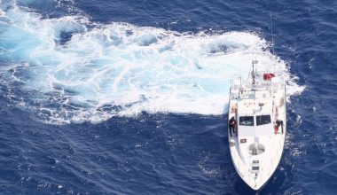 Καστελόριζο: Σκάφος της Frontex προσέκρουσε σε ξέρα και βυθίστηκε – Δύο τραυματίες