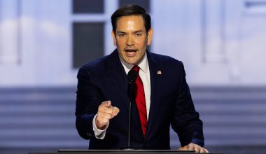 Τηλεφωνική επικοινωνία Μ.Ρούμπιο με τον ΥΠΕΞ της Ιαπωνίας για τα Στενά του Ορμούζ