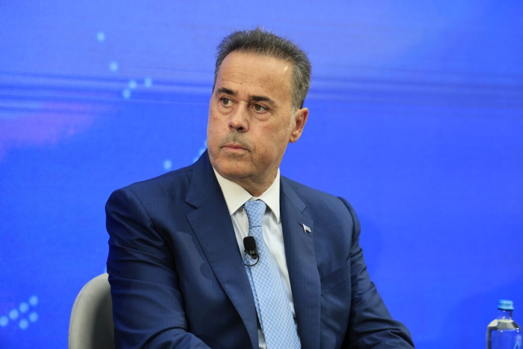 Σφοδρή «σύγκρουση» ανάμεσα στον Σ.Παπασταύρου και την Σουηδή υπουργό Ενέργειας για τα ευρωπαϊκά δίκτυα