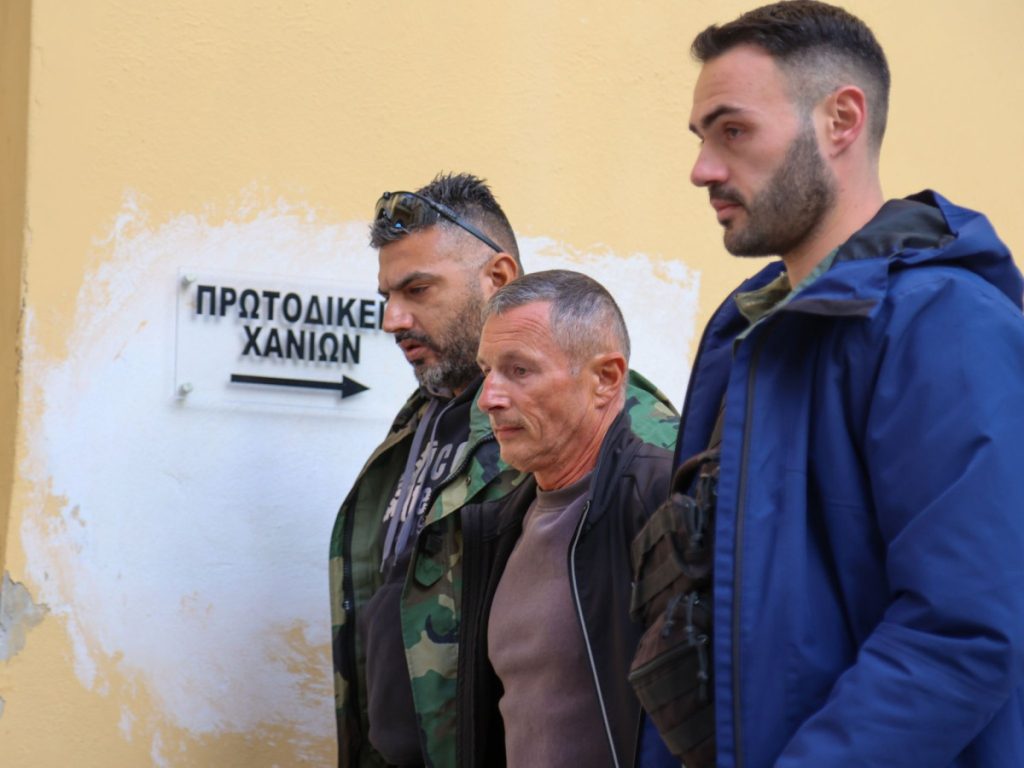 Στον ανακριτή ο Πολωνός που κατηγορείται για κατασκοπεία και εντοπίστηκε στην Σούδα