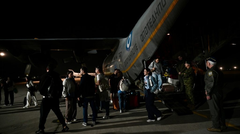 Ακυρώθηκε πτήση επαναπατρισμού Ελλήνων από το Ντουμπάι