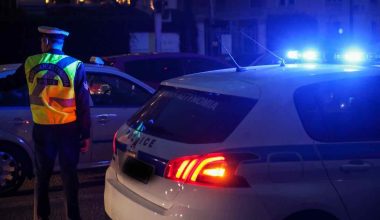 Συνελήφθη μεθυσμένος Αλβανός που πήρε παραμάζωμα τέσσερα σταθμευμένα οχήματα με το ΙΧ του
