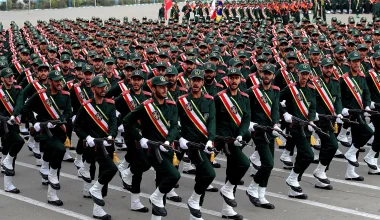 Ιρανοί Φρουροί της Επανάστασης: «Οι επόμενες ώρες είναι κρίσιμες και ο κόσμος θα μάθει γιατί»