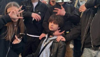 Βίντεο: Oμάδα Ουκρανών ανήλικων ξυλοκοπά άγρια 16χρονο που υποστήριξε σε συζήτηση τη Ρωσία!