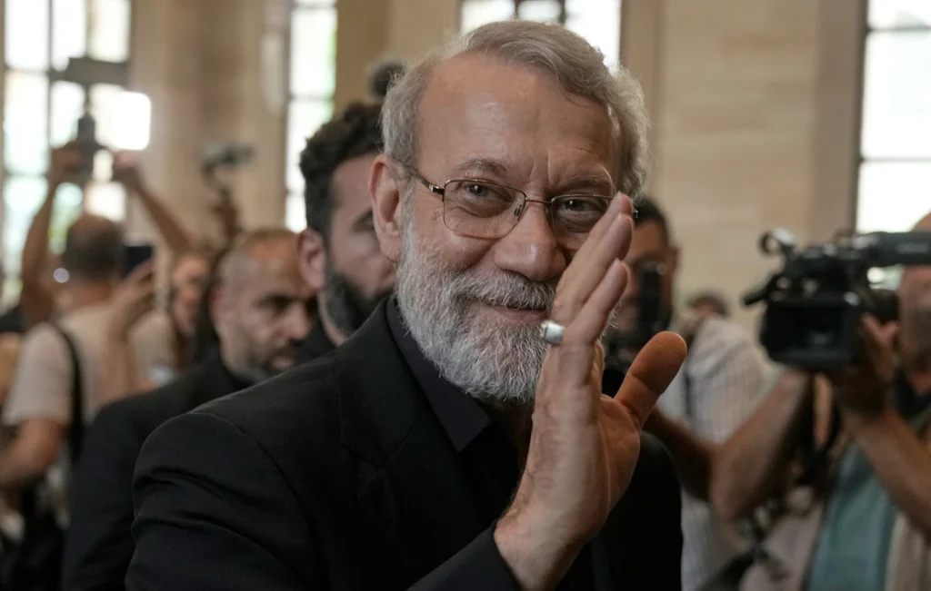 Το θάνατο του γιου του Αλί Λαριτζανί ανακοίνωσε ιρανικό δίκτυο με έδρα το Λονδίνο