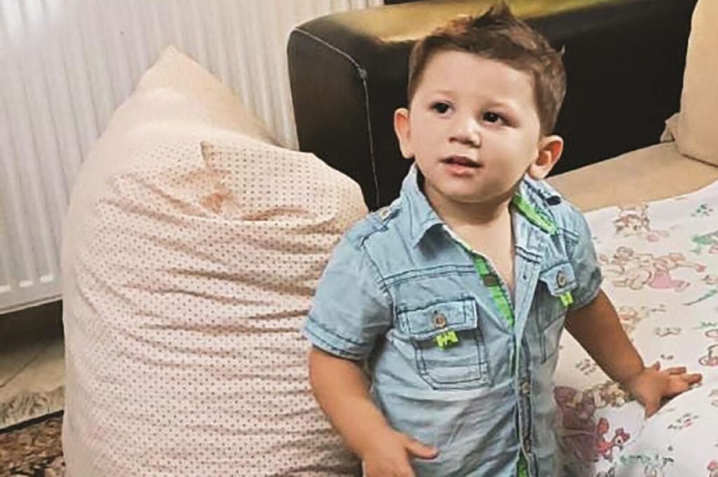 Δίκη για τον θάνατο του 3χρονου Άγγελου: «Η μητέρα του το μόνο που με ρωτούσε ήταν αν έφαγαν τα σκυλιά»