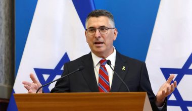 ΥΠΕΞ Ισραήλ για Α.Λαριτζανί: «Υπήρχε αμοιβή 10 εκατ. δολαρίων για το κεφάλι του – Εμείς το κάναμε δωρεάν»