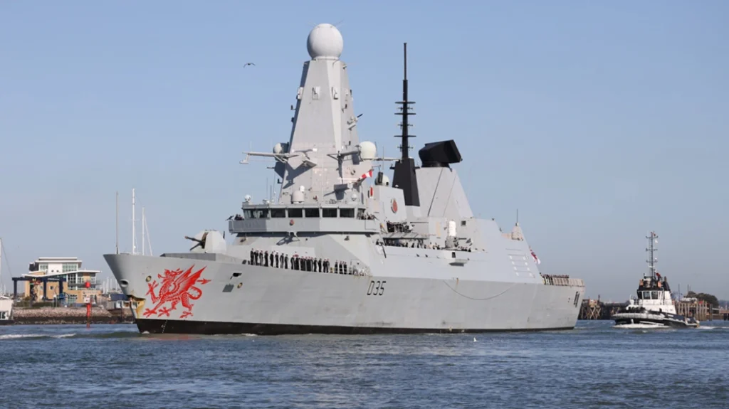 HMS Dragon: Στο Γιβραλτάρ το βρετανικό αντιτορπιλικό – Η αποστολή στο Ακρωτήρι της Κύπρου (βίντεο)