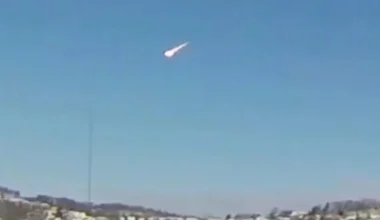 Μετεωρίτης «πετά» πάνω από τις ΗΠΑ: Έκανε θόρυβο ίσο με 250 τόνους δυναμίτη (βίντεο)