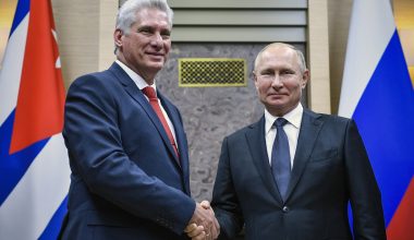 Ηχηρό μήνυμα της Ρωσίας για την Κούβα: «Θα μιλήσουμε διαφορετικά εάν υπάρξει αμερικανική επέμβαση»