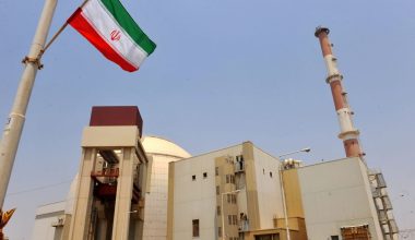 ΔΟΑΕ: «Κτυπήθηκε ο χώρος του εργοστασίου πυρηνικής ενέργειας στην Μπουσέχρ του Ιράν»