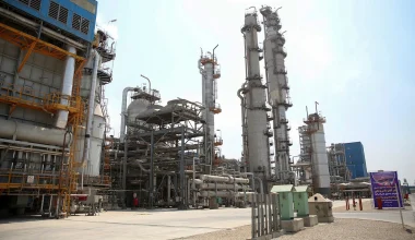 Ιράν: Απειλεί να πλήξει εγκαταστάσεις πετρελαίου σε Σαουδική Αραβία, ΗΑΕ και Κατάρ μέσα στις επόμενες ώρες