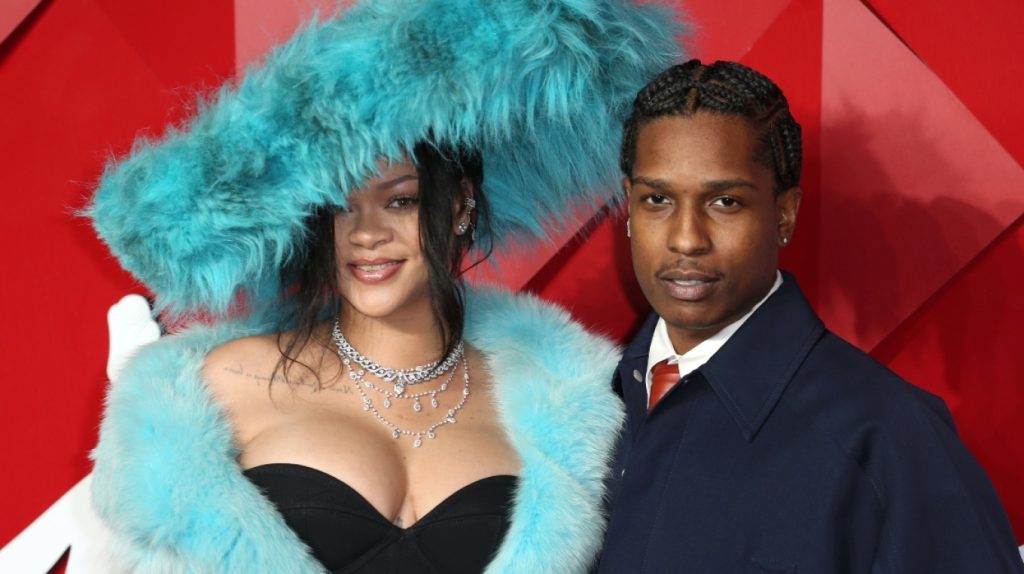 Λαμβάνουν τα μέτρα τους η Ριάνα και ο Asap Rocky: Εθεάθησαν με ασφάλεια σε κοινή τους εμφάνιση (φωτο)