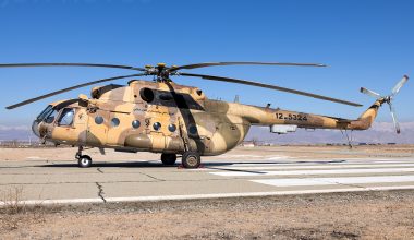 Βίντεο: Mαχητικό αεροσκάφος της IAF διαλύει ιρανικό ελικόπτερο MI-17 στο αεροδρόμιο Sanandaj στο Χαμαντάν