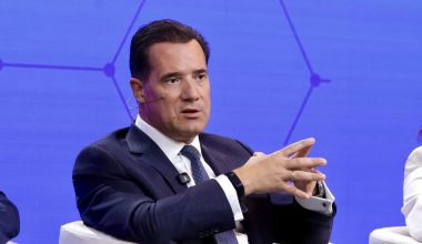 Πυρά Α.Γεωργιάδη για Ζ.Κωνσταντοπούλου: «Κινητό φαινόμενο χυδαιότητας, τοξικότητας και απαισιότητας»