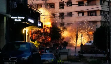 Bίντεο: Άλλη μία νύχτα τρόμου στο Τελ Αβίβ – Στις φλόγες και το αεροδρόμιο «Mπεν Γκουριόν» (