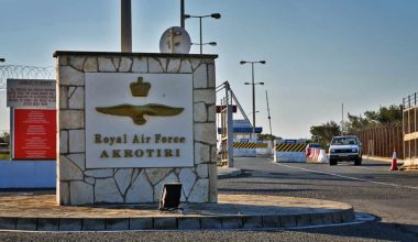 Συναγερμός στο Ακρωτήρι: Μήνυμα πως «υπάρχει σε εξέλιξη απειλή ασφάλειας» έλαβαν οι κάτοικοι